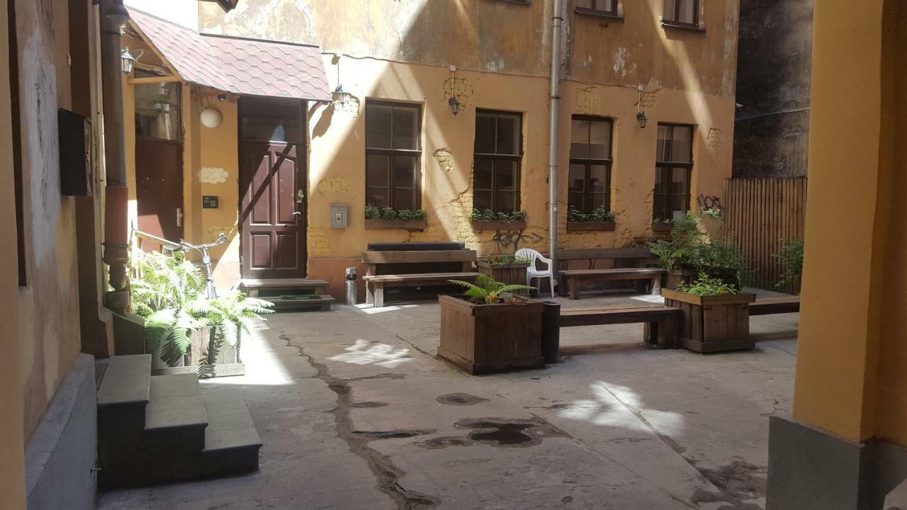 Flat In Front Of Central Station Рига Экстерьер фото